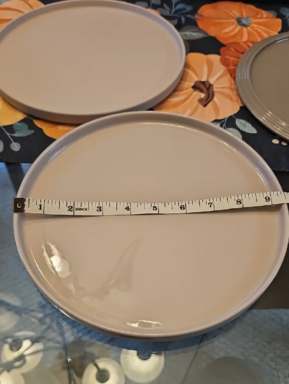 Villeroy & Boch Neutral Ceramic Wall Plate Trio in Beige and Cream